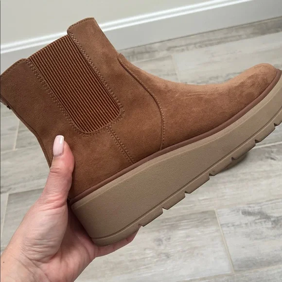 Dr Scholl’s Platform Ankle Boots - Picture 4 of 8